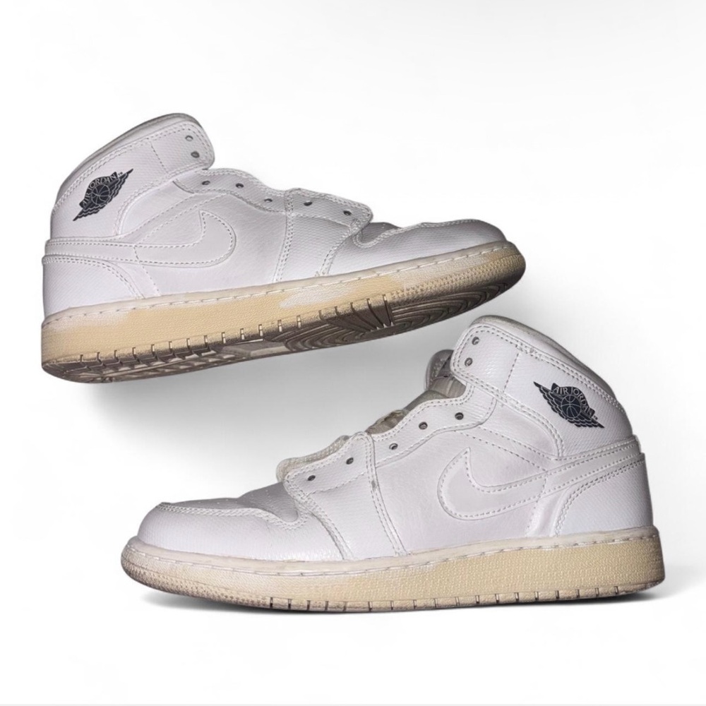 Jordan 1 Mid White Sneakers